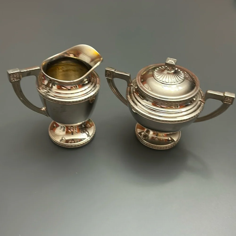 Vintage silverplated? creamer & sugar bowl set “Universal” made in USA art deco